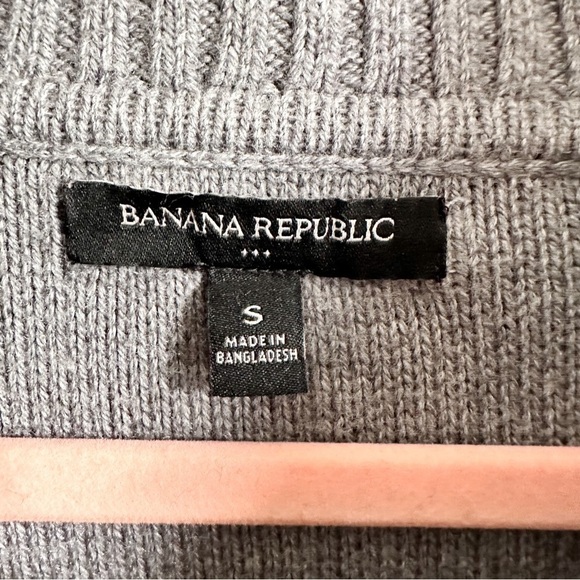 Banana Republic Gray Cowl Neck Oversized Sweater sz small - Picture 6 of 7